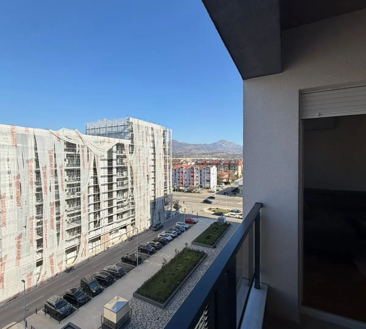 Izdavanje, jednosoban stan, 50m², Stari Aerodrom, Podgorica
