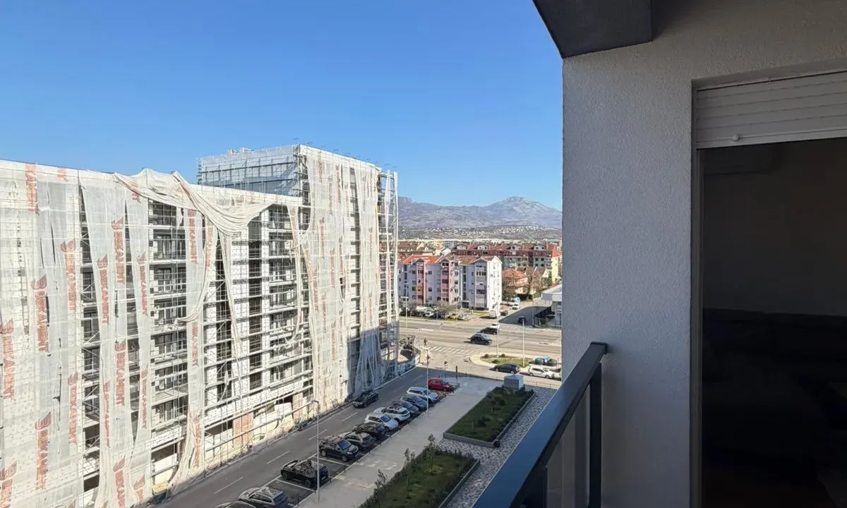 Izdavanje, jednosoban stan, 50m², Stari Aerodrom, Podgorica