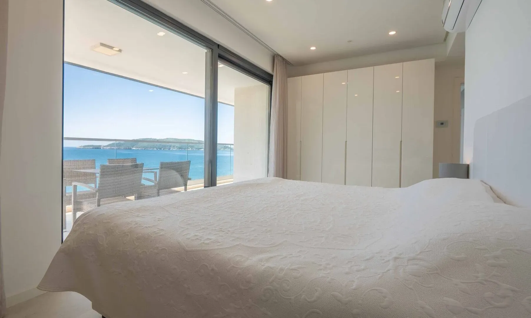 Sale, two bedroom apartment, 114m², Rafailovići, Budva