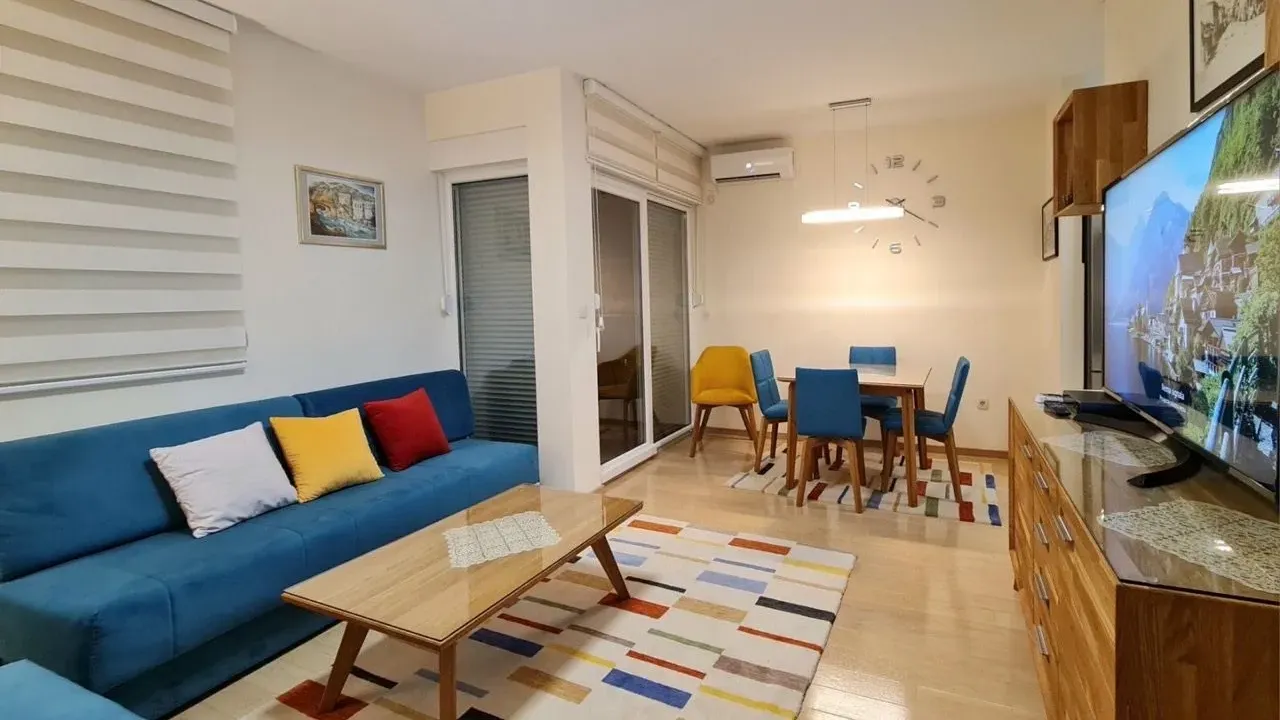 Izdavanje, jednosoban stan, 54m², City Kvart, Podgorica