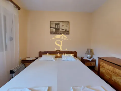 Rent, three bedroom apartment, 90m², Centar, Kotor - image 10