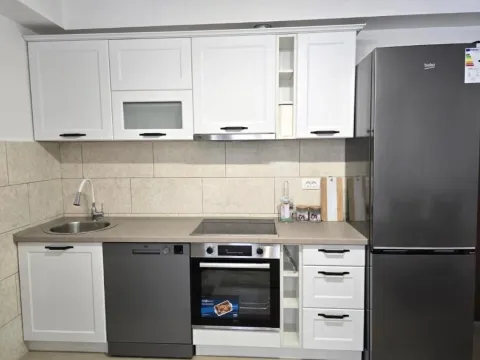 Izdavanje, jednosoban stan, 50m², Centar, Tivat - image 6