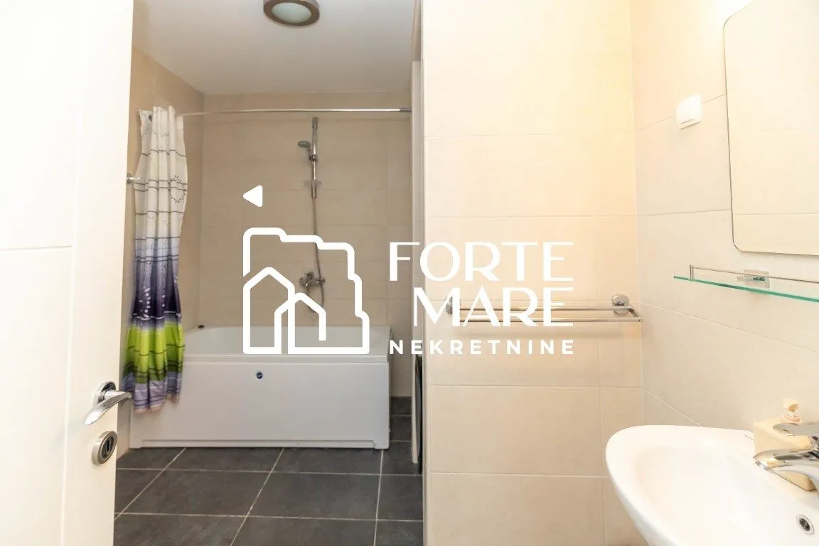Prodaja, dvosoban stan, 85m², Đenovići, Herceg Novi