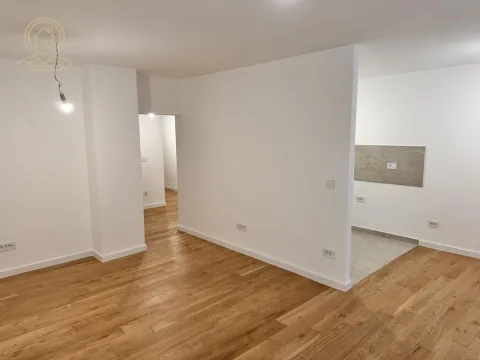 Prodaja, trosoban stan, 68m², Vukov Spomenik, Zvezdara Sve Podlokacije - image 9