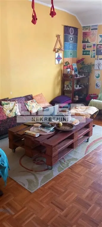 Prodaja, trosoban stan, 88m², Novi Beograd Blok 72, Novi Beograd Sve Podlokacije