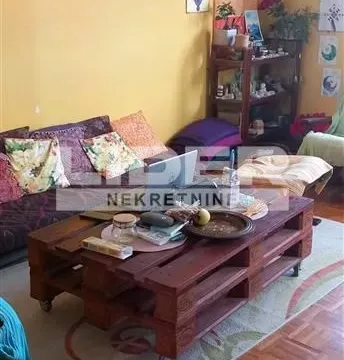 Prodaja, trosoban stan, 88m², Novi Beograd Blok 72, Novi Beograd Sve Podlokacije - image 2