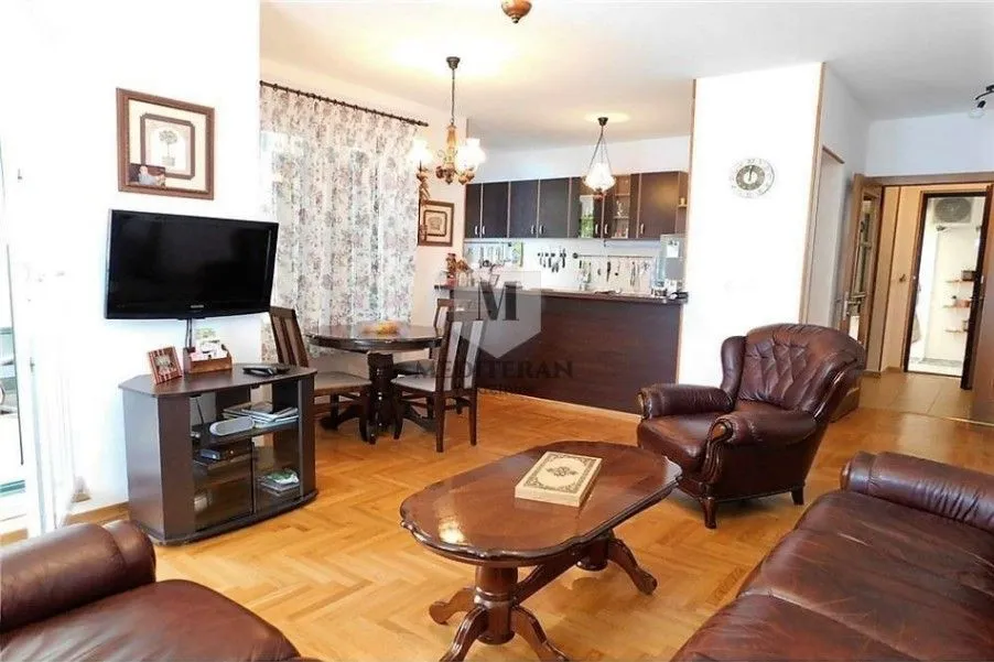 Sale, two bedroom apartment, 139m², Savina, Herceg Novi