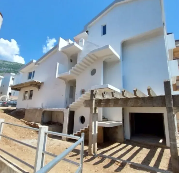 Sale, house, 420m², Sutomore, Bar