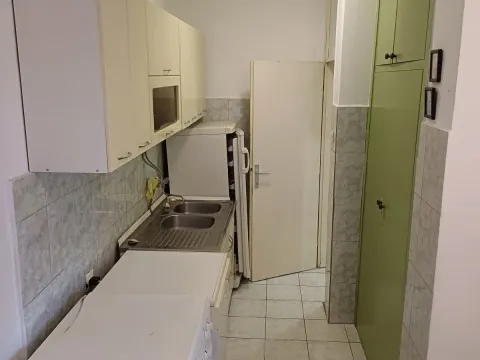 Izdavanje, dvosoban stan, 90m², Preko Morače, Podgorica - image 11