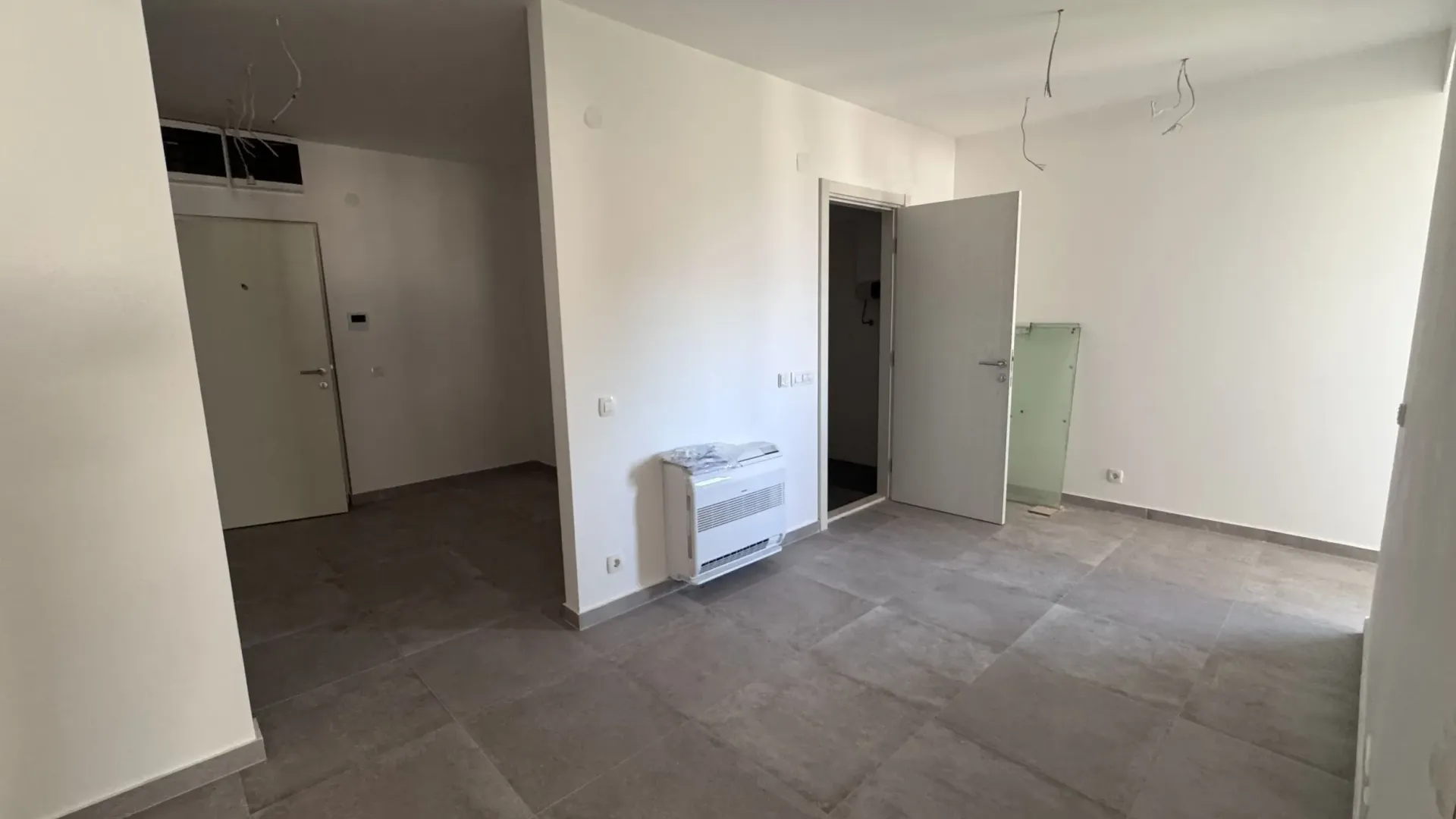 Sale, five bedroom apartment, 192m², Kotor, Crna Gora