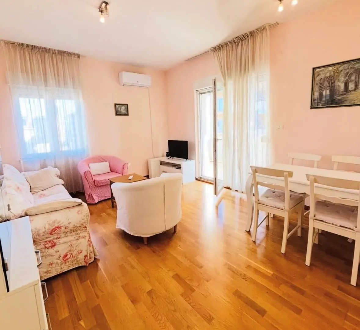 Rent, one bedroom apartment, 50m², City Kvart, Podgorica
