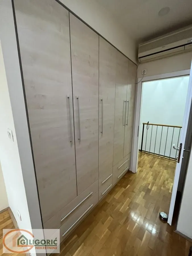 Sale, four bedroom apartment, 157m², Bul Kralja Aleksandra, Zvezdara Sve Podlokacije