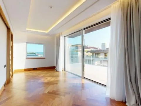 Prodaja, trosoban stan, 437m², Tivat, Crna Gora - image 2