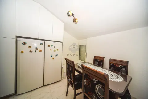 Prodaja, jednosoban stan, 52m², Stari Aerodrom, Podgorica - image 10