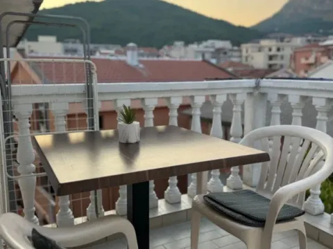 Izdavanje, jednosoban stan, 45m², Budva, Crna Gora - image 2