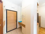 Izdavanje, poslovni prostor, 43m², Tuški Put, Podgorica - image 11