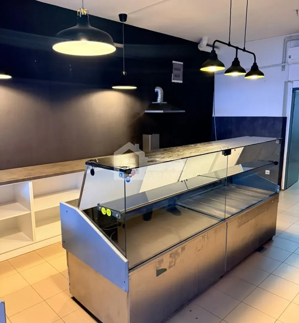 Rent, office space, 65m², Čukarica, Beograd