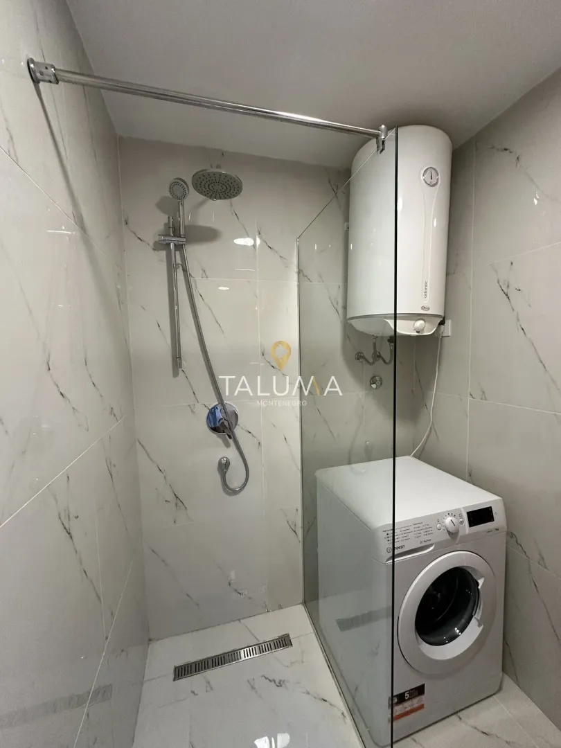 Prodaja, jednosoban stan, 35m², Stari Aerodrom, Podgorica