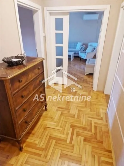 Rent, four bedroom apartment, 98m², Denkova Basta, Zvezdara Sve Podlokacije