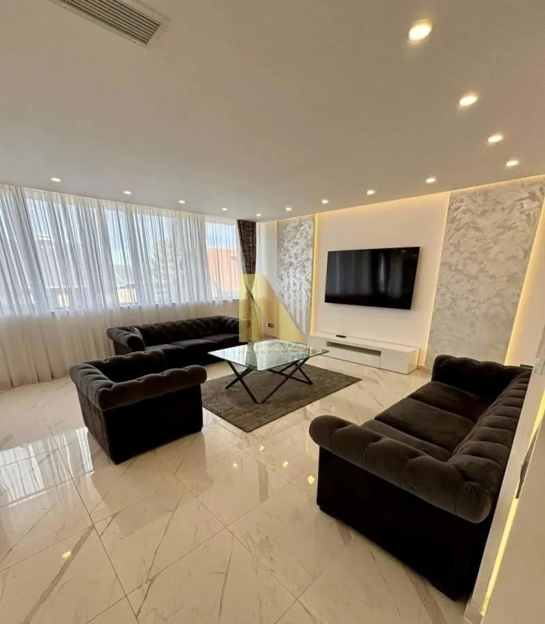 Izdavanje, četvorosoban stan, 98m², Tatarsko brdo, Petrovaradin