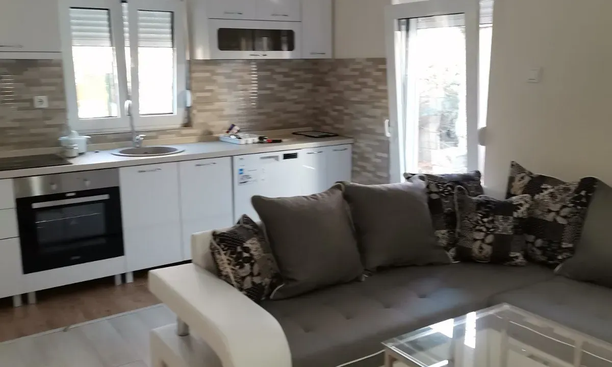 Rent, one bedroom apartment, 40m², Stari Aerodrom, Podgorica
