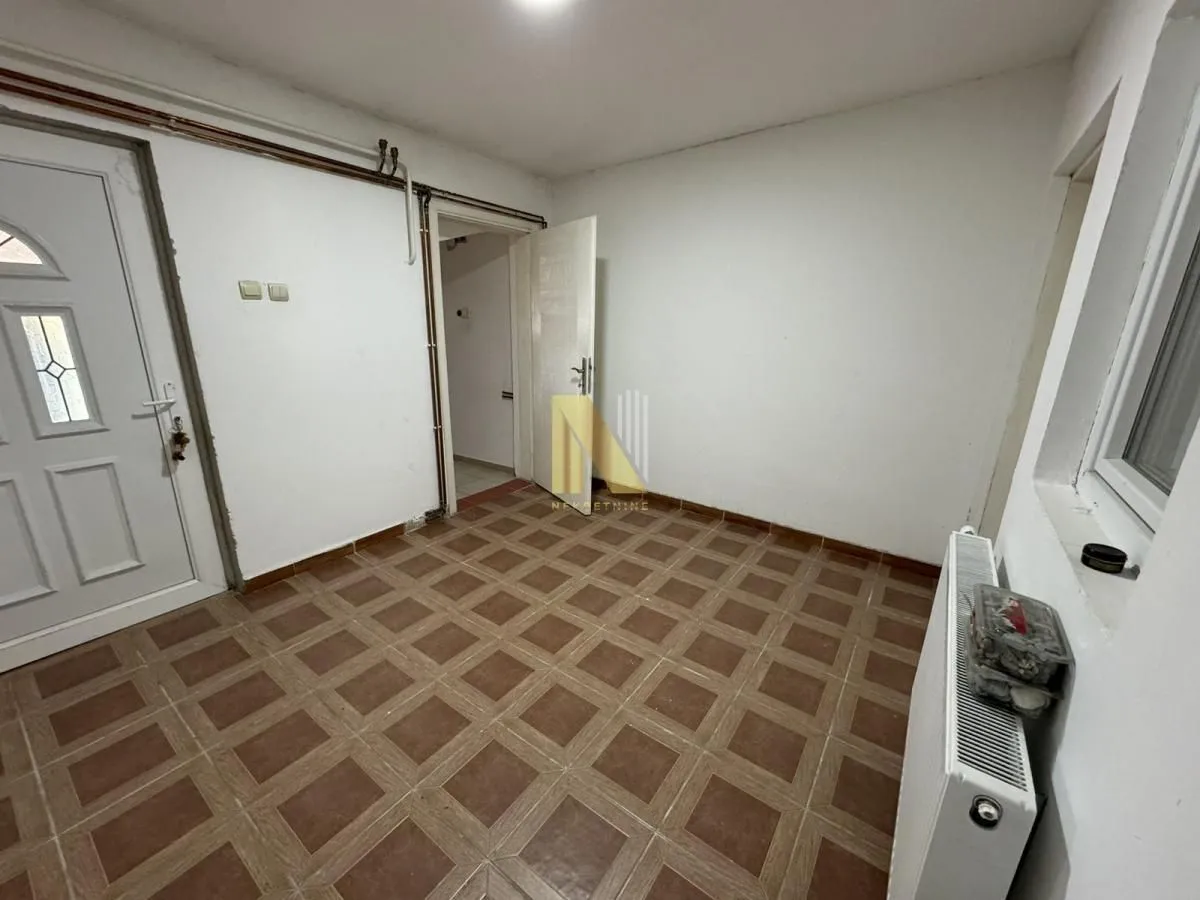 Prodaja, kuća, 441m², Veternik, Novi Sad Sve Podlokacije