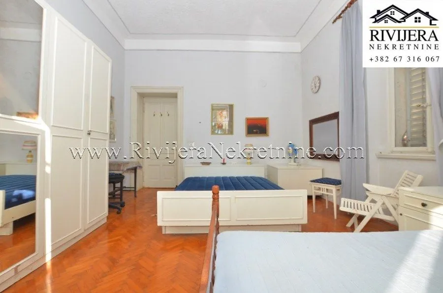 Prodaja, četvorosoban stan, 146m², Centar, Herceg Novi