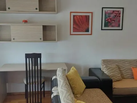 Rent, two bedroom apartment, 75m², Blok 6, Podgorica - image 3