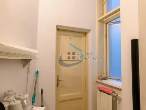 Izdavanje, poslovni prostor, 21m², Stari Grad, Beograd - image 11