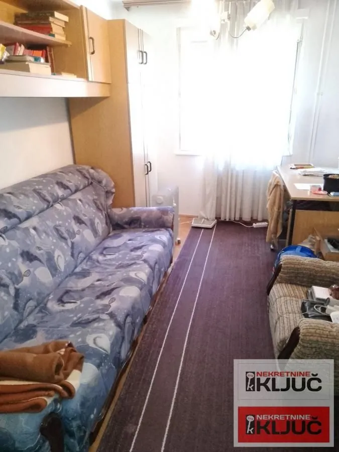 Prodaja, trosoban stan, 72m², Železnička Stanica, Novi Sad Sve Podlokacije