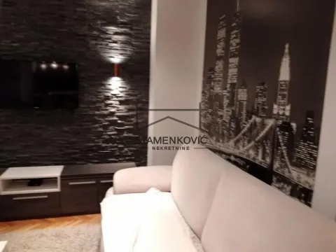 Izdavanje, dvosoban stan, 60m², Sajam, Novi Sad Sve Podlokacije - image 4