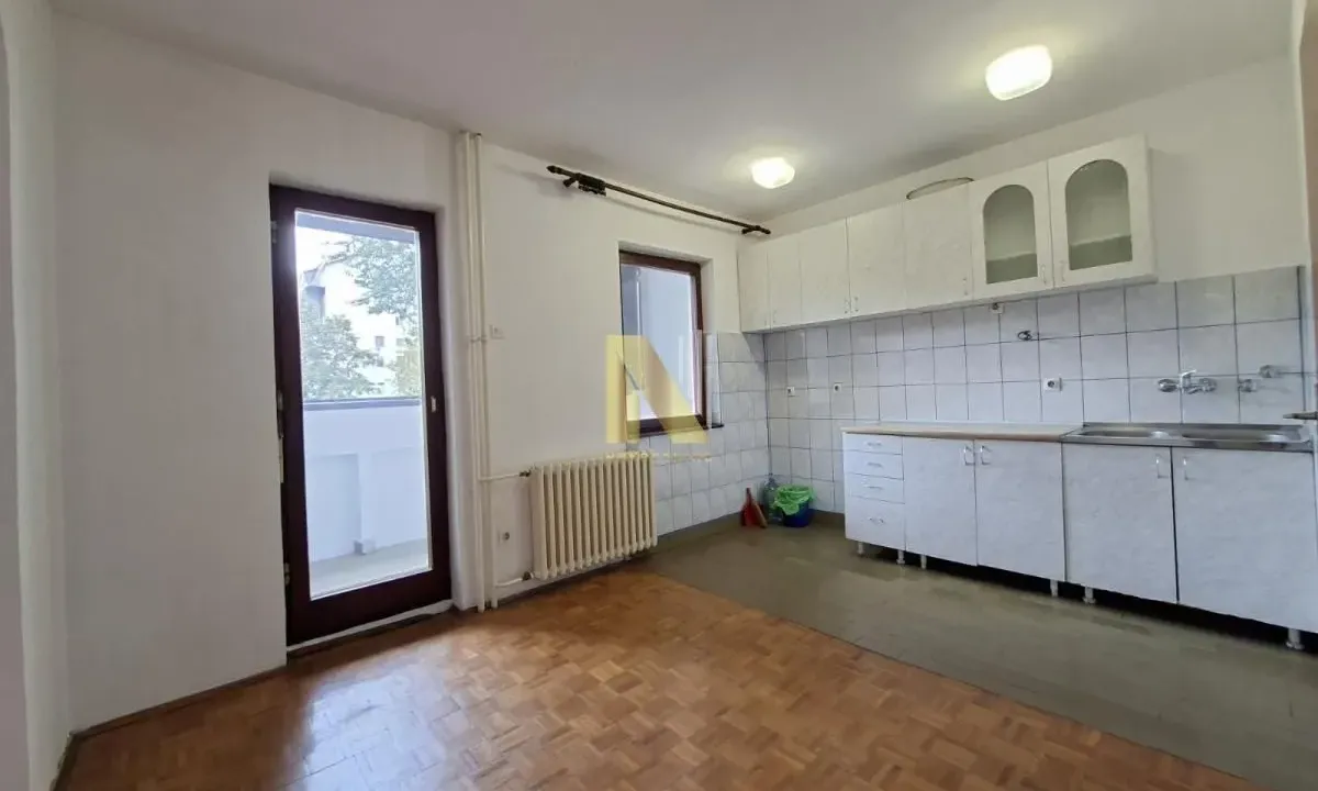 Sale, four bedroom apartment, 95m², Sajmište, Novi Sad