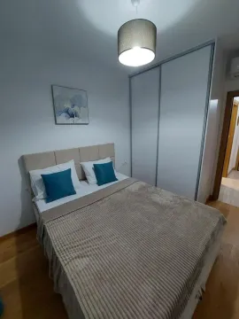 Izdavanje, jednosoban stan, 55m², City Kvart, Podgorica - image 11