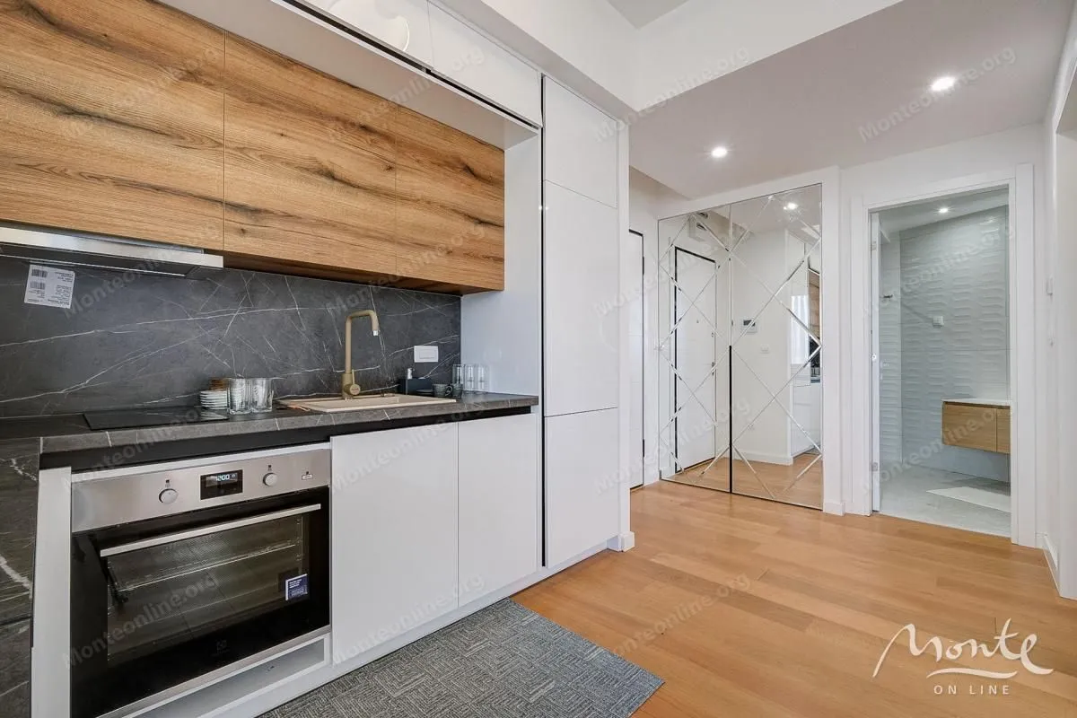 Prodaja, jednosoban stan, 67m², Bečići, Budva
