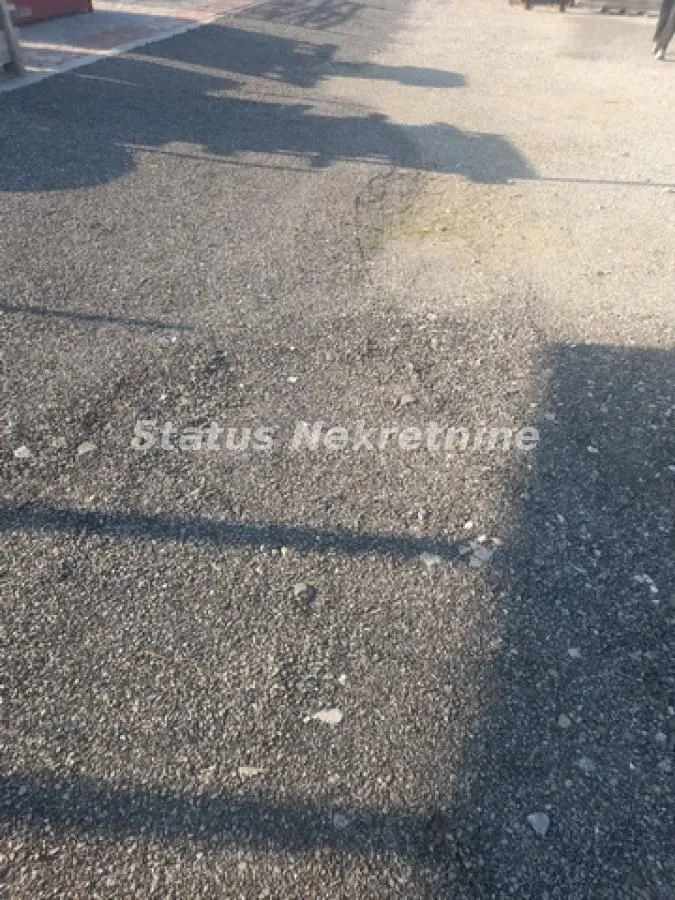 Izdavanje, plac, 2300m², Rumenka, Novi Sad Sve Podlokacije