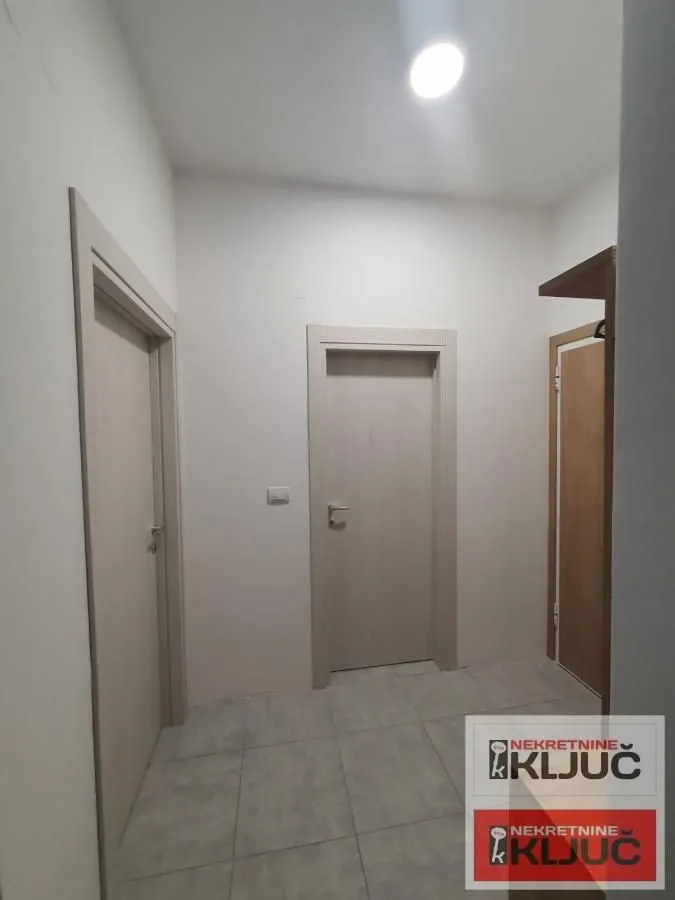 Prodaja, dvosoban stan, 41m², Salajka, Novi Sad Sve Podlokacije