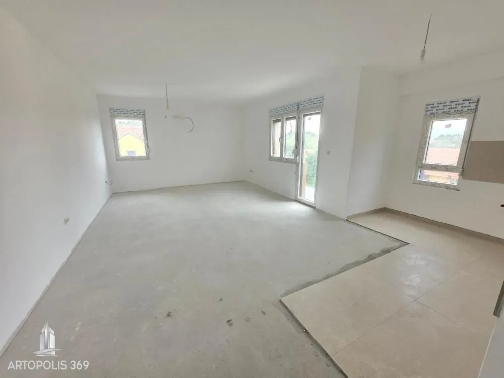 Prodaja, dvosoban stan, 66m², Ledine, Beograd