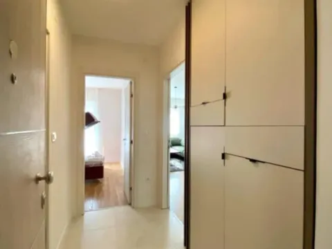 Sale, one bedroom apartment, 47m², Central Point, Podgorica - image 10