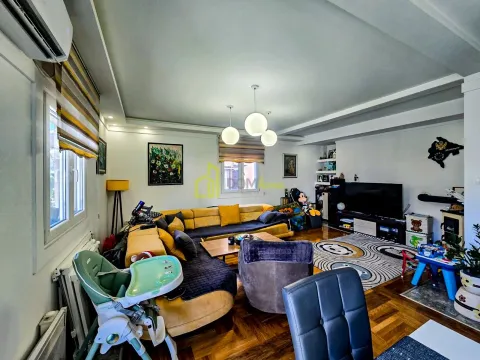 Sale, house, 216m², Blok 6, Podgorica - image 17