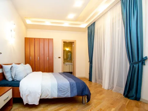 Izdavanje, dvosoban stan, 109m², Budva, Crna Gora - image 9