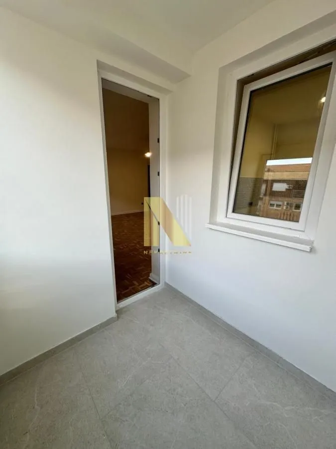 Prodaja, dvosoban stan, 64m², Adamovićevo Naselje, Novi Sad Sve Podlokacije
