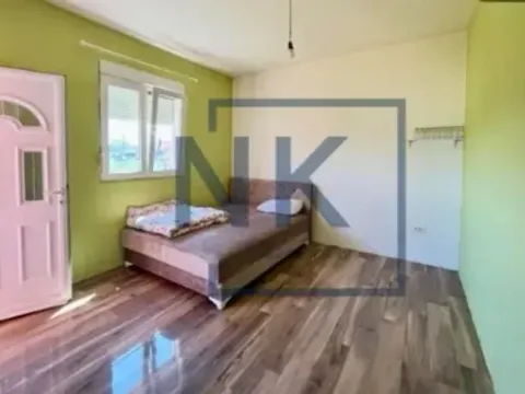 Izdavanje, kuća, 140m², Donji Kokoti, Podgorica - image 10