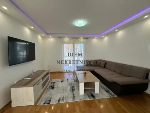 Izdavanje, trosoban stan, 120m², Donja Gorica, Podgorica - image 16