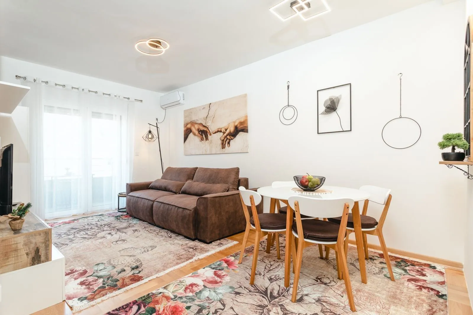 Izdavanje, jednosoban stan, 50m², Budva, Crna Gora