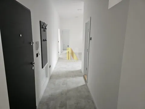 Rent, four bedroom apartment, 120m², Vračar Sve Podlokacije, Beograd - image 6