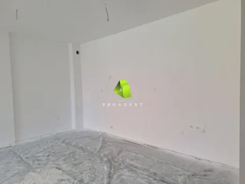 Sale, three bedroom apartment, 90m², Medijana, Niš