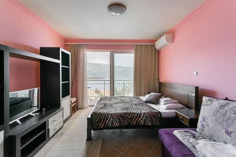 Sale, house, 453m², Centar, Budva