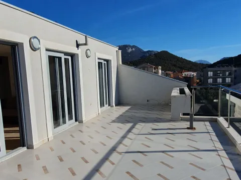 Sale, studio apartment, 171m², Petrovac, Budva - image 3