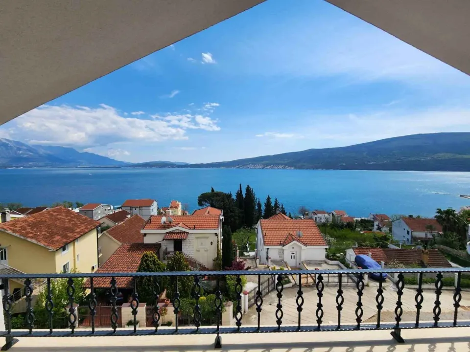 Sale, one bedroom apartment, 48m², Bijela, Herceg Novi