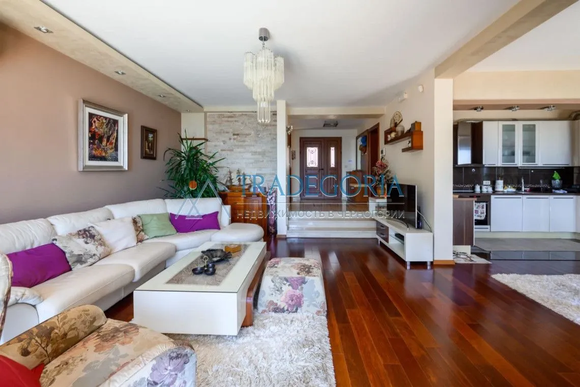 Prodaja, ugostiteljski objekat, 252m², Bar, Crna Gora